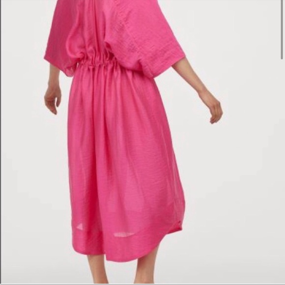 H&M lyocell-blend kaftan dress in cerise - Picture 3 of 13